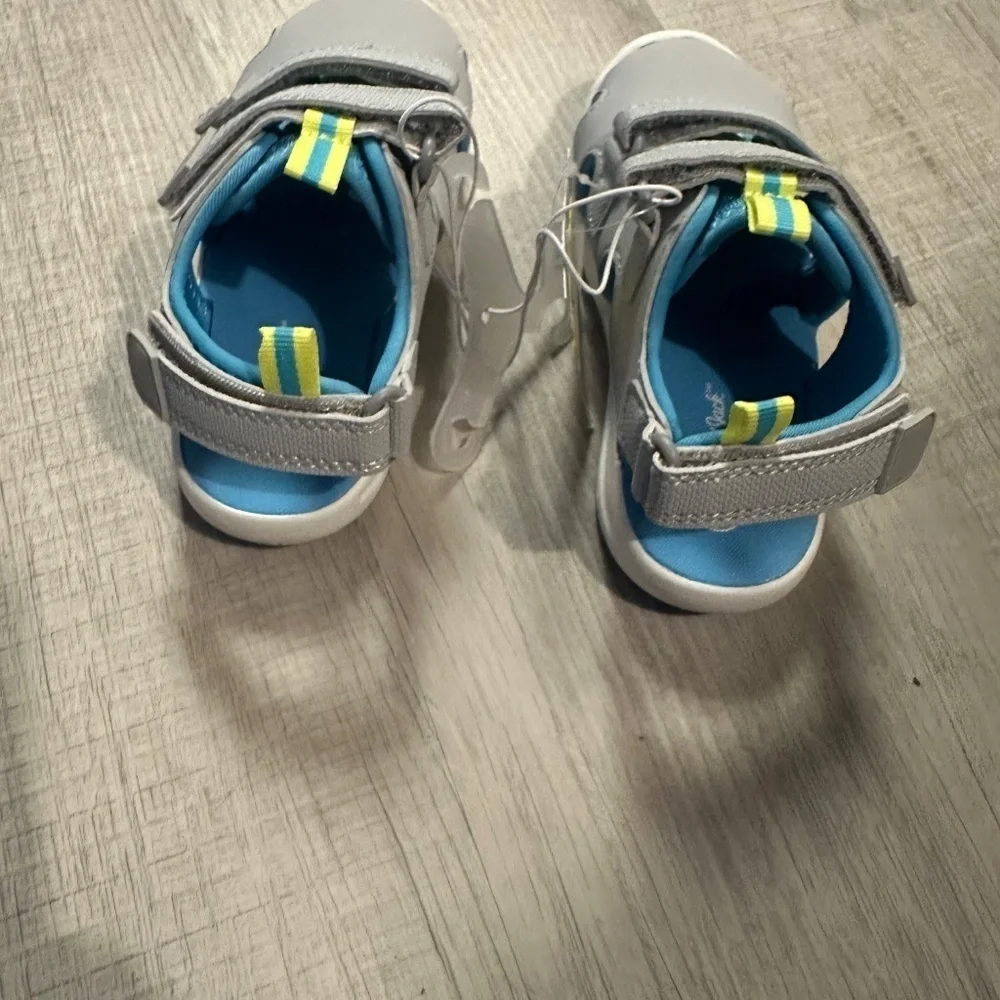Cat & Jack Toddler Gray Sandals